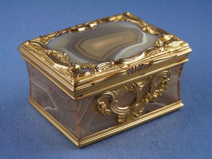 18th century banded agate and gold mounted rectangular box | MasterArt